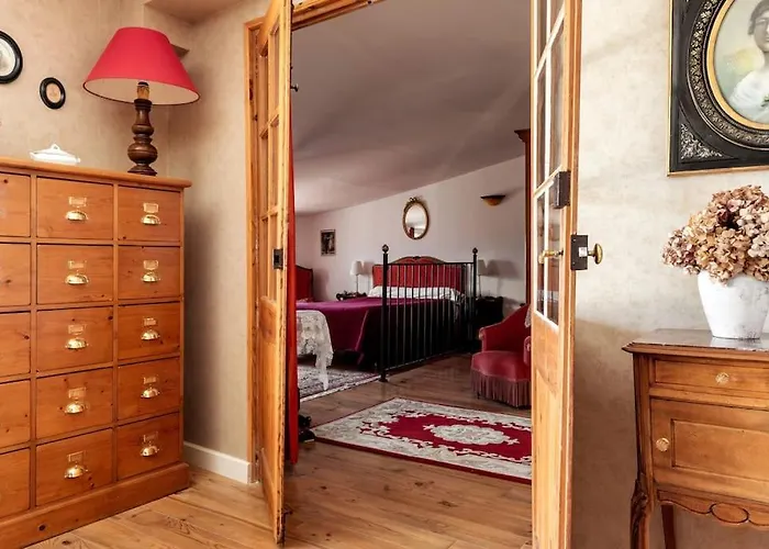 Six Chandelles M'etaient Comptees 3* Puimoisson