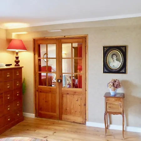 Six Chandelles M'etaient Comptees