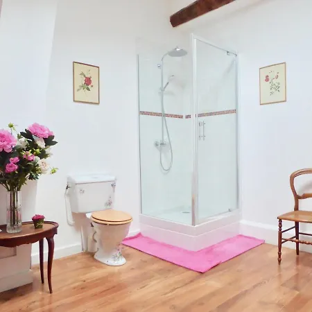 Bed & Breakfast Six Chandelles M'etaient Comptees Puimoisson