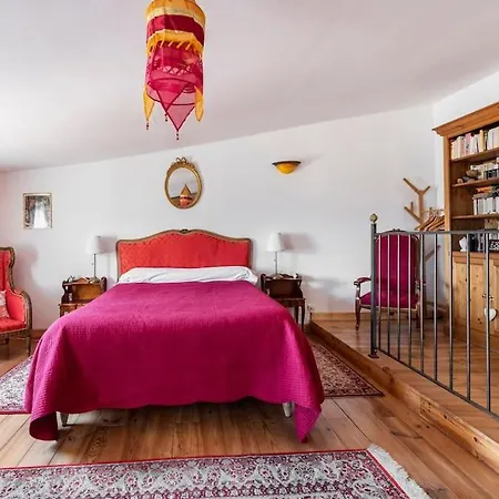 Six Chandelles M'etaient Comptees B&B