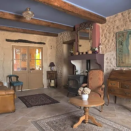 Bed & Breakfast Six Chandelles M'etaient Comptees 3*