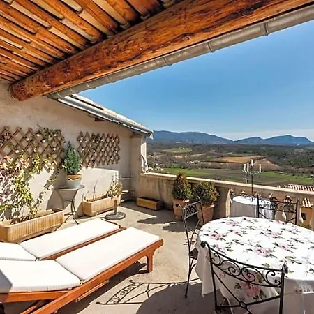 Six Chandelles M'etaient Comptees Bed & Breakfast 3*